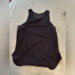 black lululemon running tank